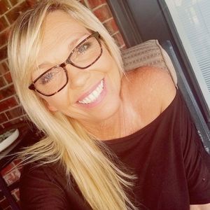 Meet your Posher, Traci